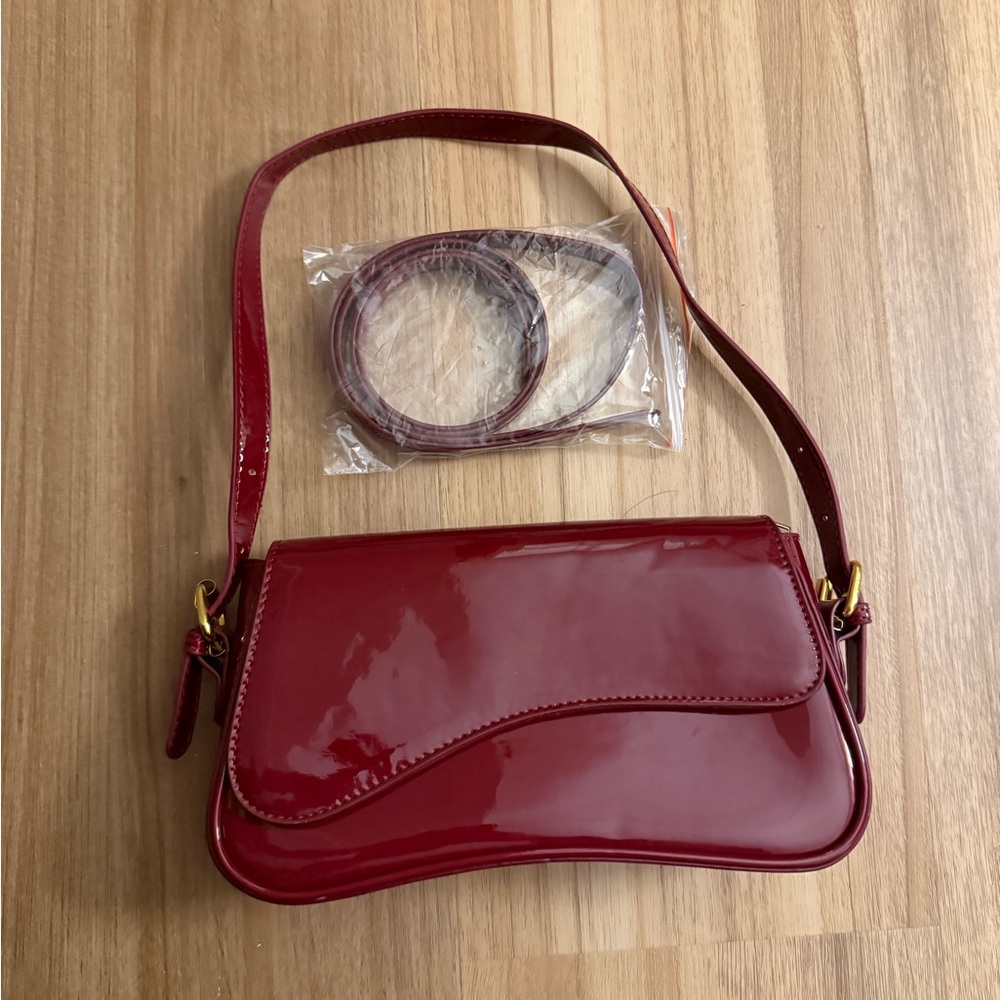 Elegant Red Patent Leather Shoulder Bag